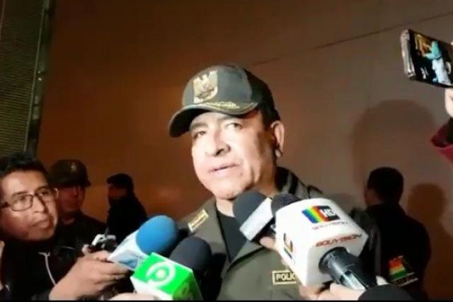 La Fiscalía admite demanda penal contra el excomandante de la Policía, Yuri  Calderón | Oxígeno Digital