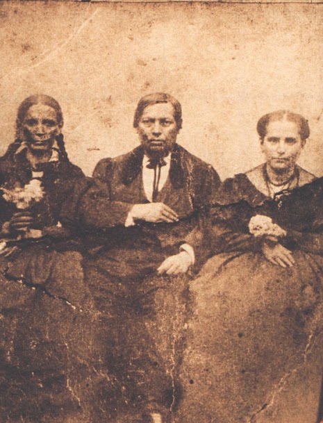 María Josefa Juárez, Benito Juárez y Margarita Maza de Juarez 101.jpg