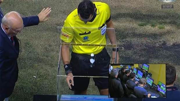 VAR.jpg