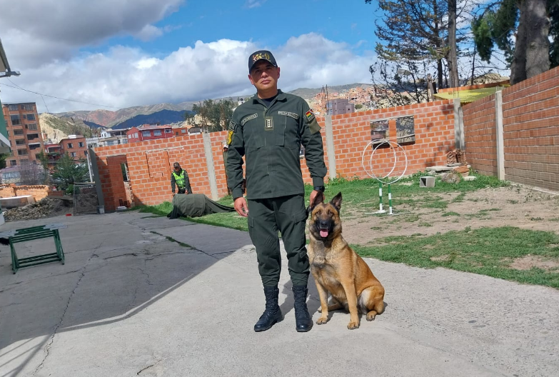 camandante_barrios_perrito.png