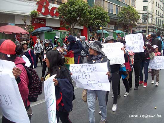 estudiantes-achacachi-2.jpg